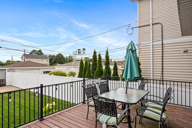 6216 W 60th Street, Chicago, IL 60638