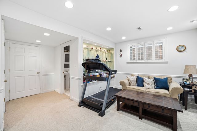 6216 W 60th Street, Chicago, IL 60638
