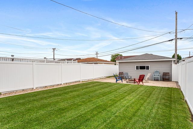 6216 W 60th Street, Chicago, IL 60638