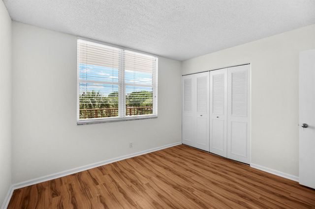 14527 Bonaire Boulevard 408, Delray Beach, FL 33446