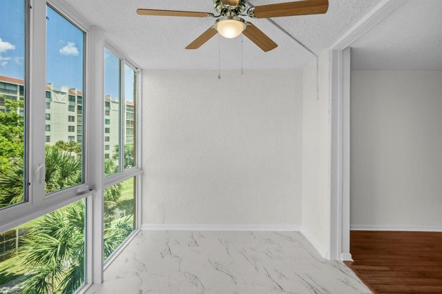 14527 Bonaire Boulevard 408, Delray Beach, FL 33446