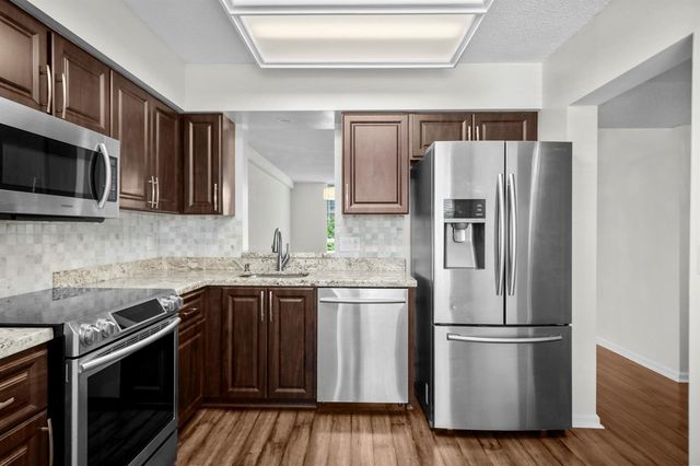 14527 Bonaire Boulevard 408, Delray Beach, FL 33446