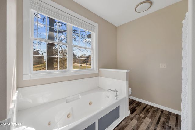 307 Fox Fire Court, Joplin, MO 64801