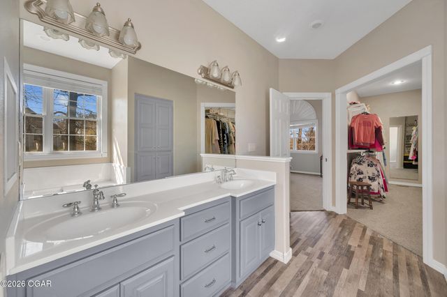 307 Fox Fire Court, Joplin, MO 64801