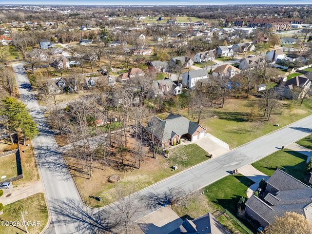 307 Fox Fire Court, Joplin, MO 64801