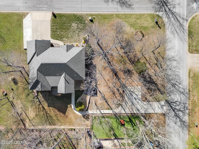 307 Fox Fire Court, Joplin, MO 64801