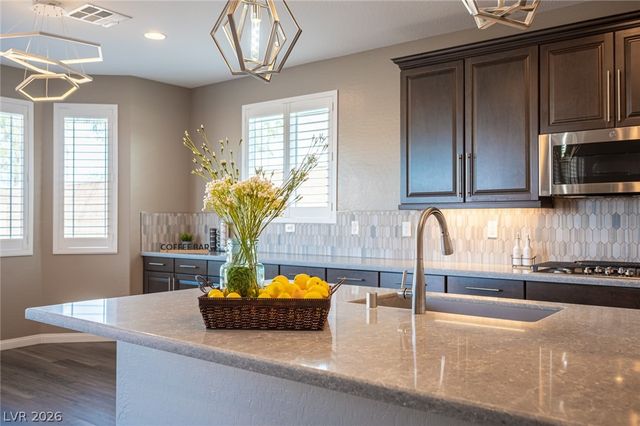 120 Mosso Niente Place, Henderson, NV 89011