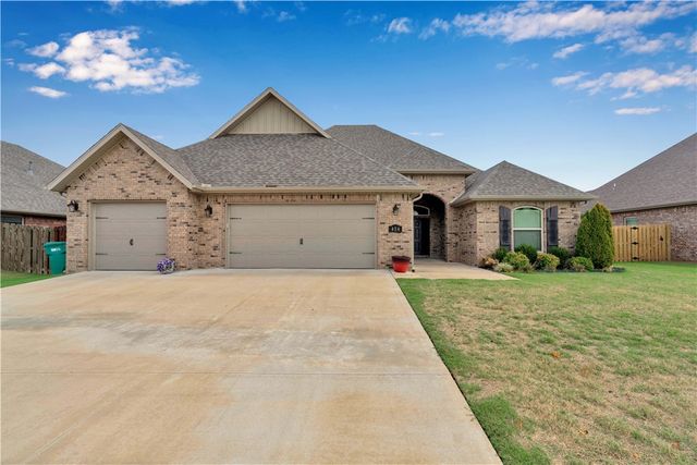 454 Frizzo Street, Tontitown, AR 72762