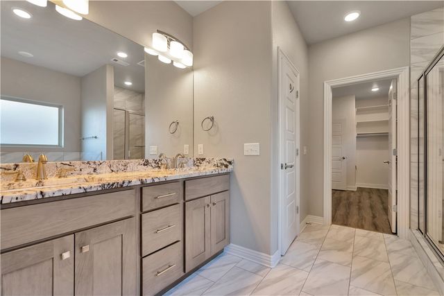454 Frizzo Street, Tontitown, AR 72762