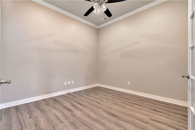 454 Frizzo Street, Tontitown, AR 72762