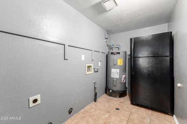 7543 W SURREY Avenue, Peoria, AZ 85381