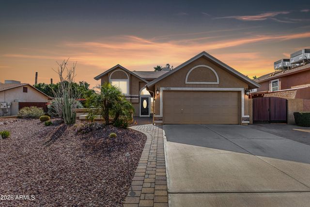 7543 W SURREY Avenue, Peoria, AZ 85381