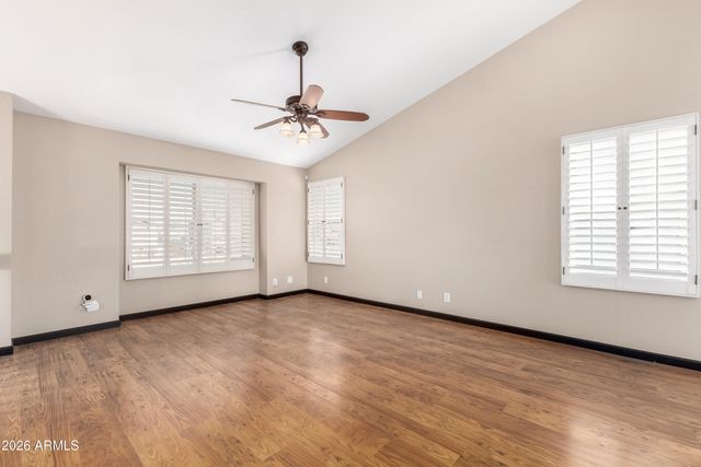 7543 W SURREY Avenue, Peoria, AZ 85381