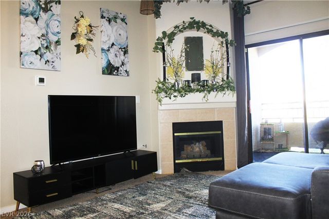 8250 North Grand Canyon Drive 2110, Las Vegas, NV 89166