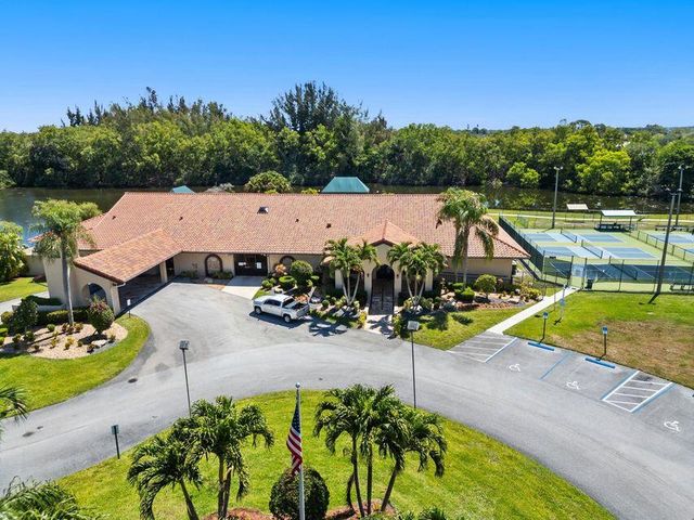 5942 Parkwalk Circle W, Boynton Beach, FL 33472