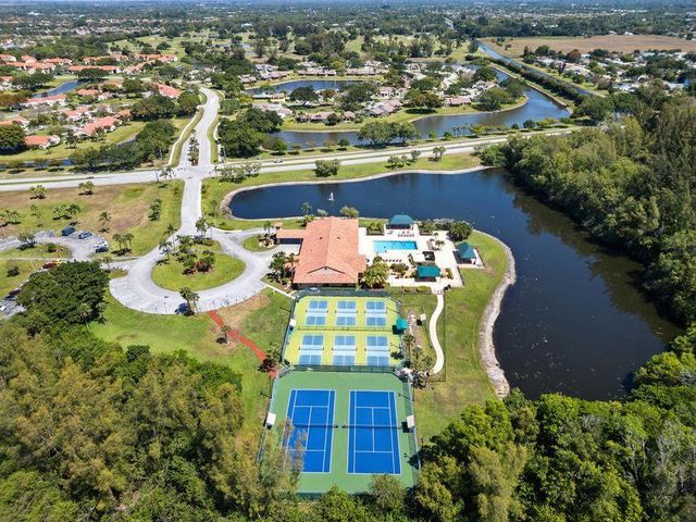 5942 Parkwalk Circle W, Boynton Beach, FL 33472