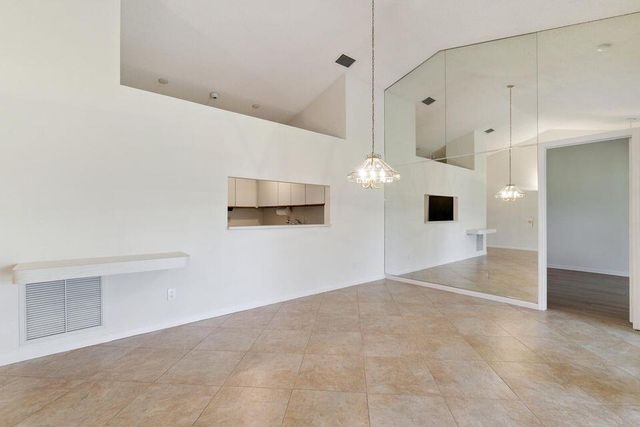 5942 Parkwalk Circle W, Boynton Beach, FL 33472