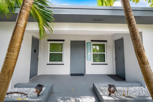 249 SW 14th Street 1-4, Dania Beach, FL 33004