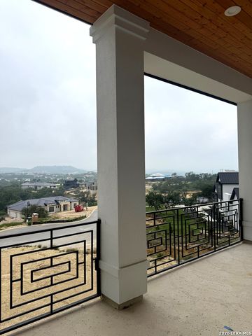 9651 Lenox Hill, San Antonio, TX 78255