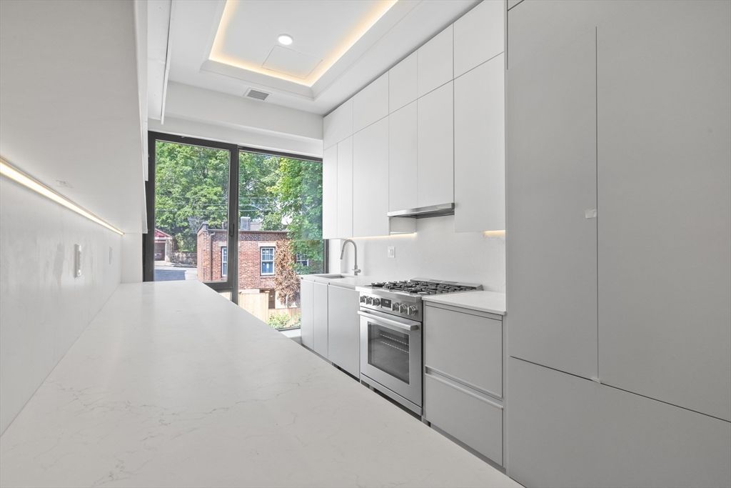 1580 Beacon Street 300, Boston, MA 02446