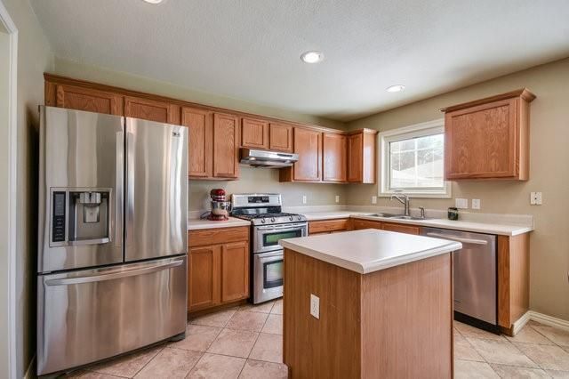 1102 Port Daniel DR, Leander, TX 78641