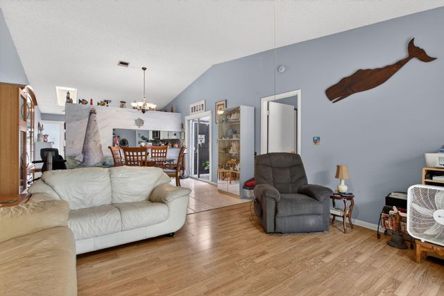 5028 NW 11th Way, Deerfield Beach, FL 33064