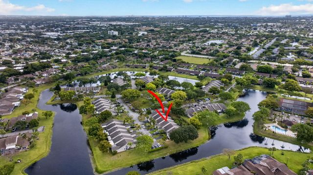 5028 NW 11th Way, Deerfield Beach, FL 33064