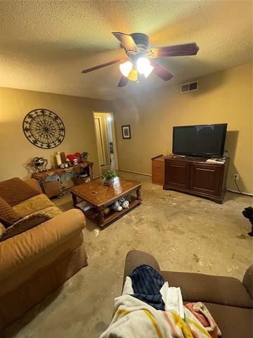 2617 N Adams Avenue, Oklahoma City, OK 73127