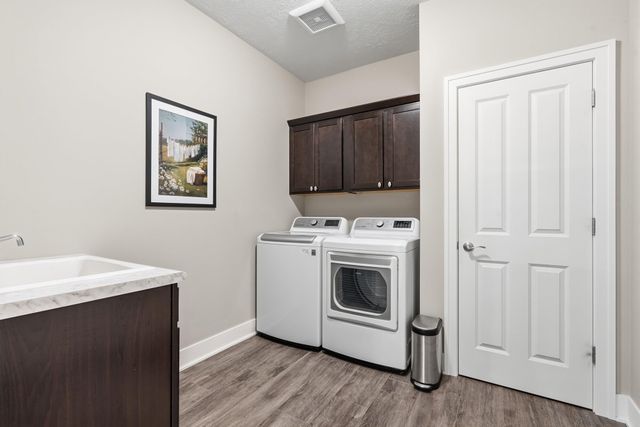 9470 Sassafras Trail, Portage City, MI 49002