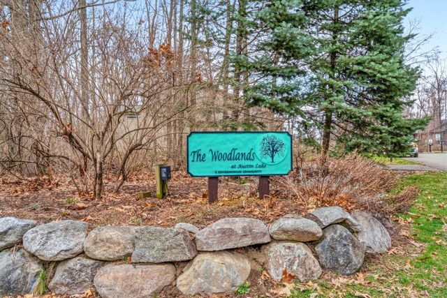 9470 Sassafras Trail, Portage City, MI 49002