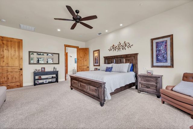 23461 Alexis Dr, Auburn, CA 95602