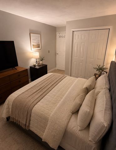3 Treetop Ln 8, Kingston, MA 02364