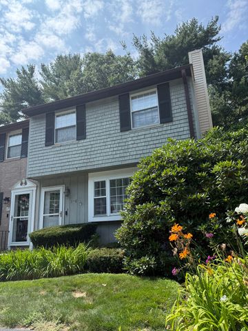 3 Treetop Ln 8, Kingston, MA 02364