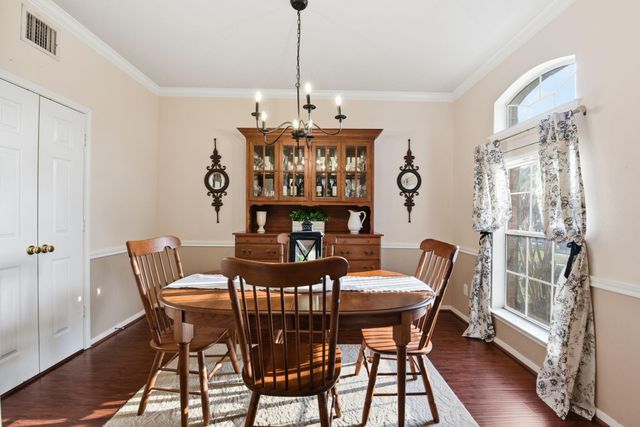 6718 Bienville Avenue, Baytown, TX 77521