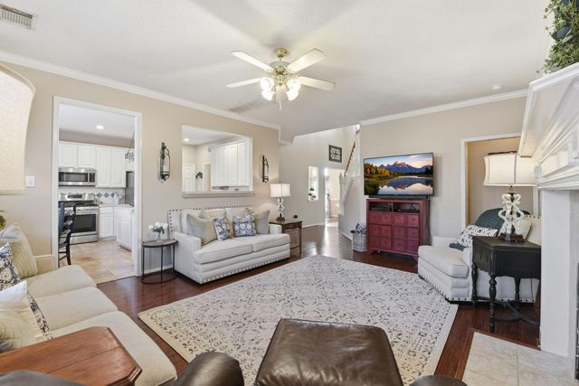 6718 Bienville Avenue, Baytown, TX 77521