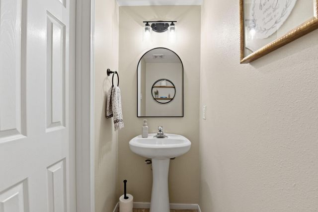 6718 Bienville Avenue, Baytown, TX 77521