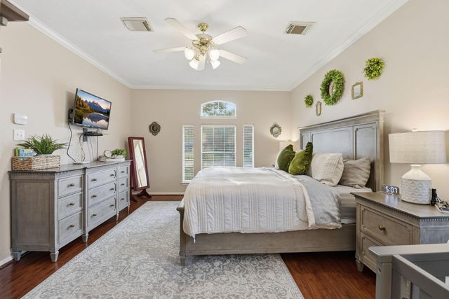 6718 Bienville Avenue, Baytown, TX 77521