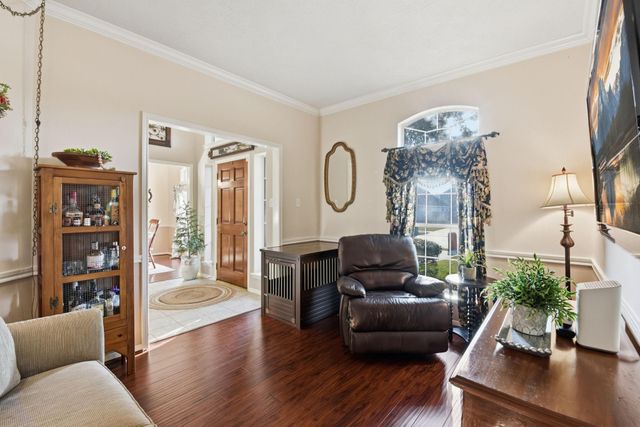 6718 Bienville Avenue, Baytown, TX 77521