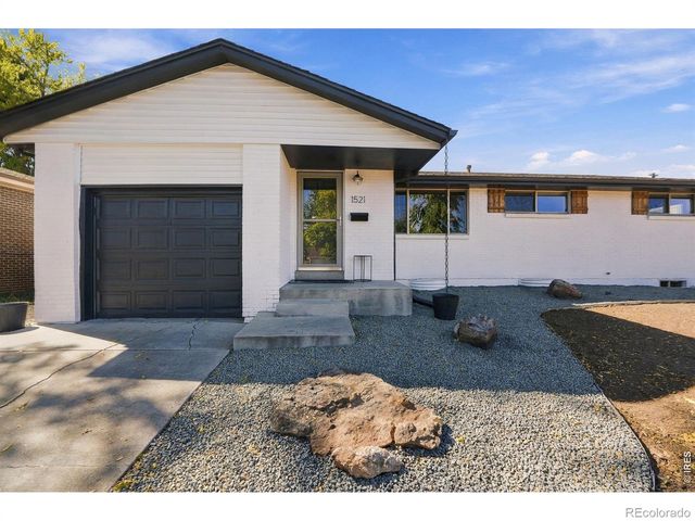 1521 S Carr Street, Lakewood, CO 80232