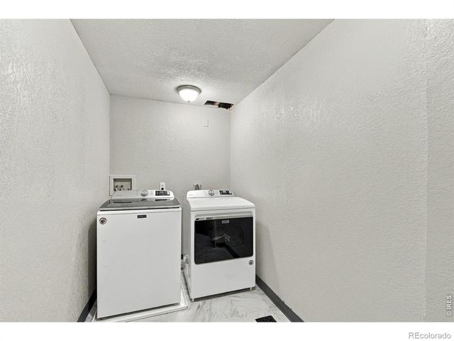 1521 S Carr Street, Lakewood, CO 80232