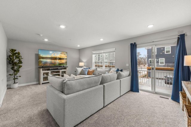 12532 Harpers Court NE C, Blaine, MN 55449