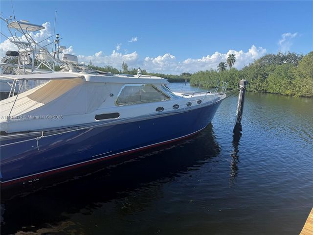 6200 SW 152nd St, Palmetto Bay, FL 33157