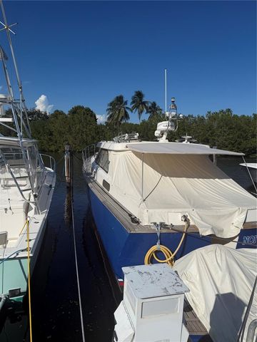 6200 SW 152nd St, Palmetto Bay, FL 33157