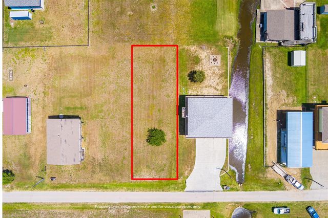 962 S Sage, Crystal Beach, TX 77650