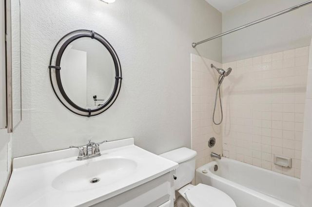 3674 Oakwood Terrace 203, Fremont, CA 94536