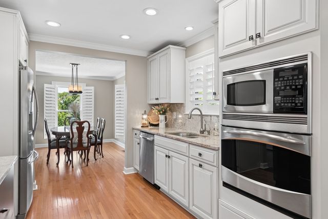 1023 Mount Olivet Rd, Hendersonville, TN 37075