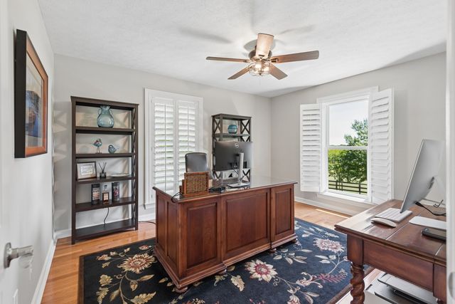 1023 Mount Olivet Rd, Hendersonville, TN 37075
