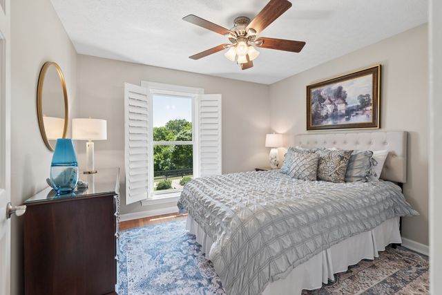 1023 Mount Olivet Rd, Hendersonville, TN 37075