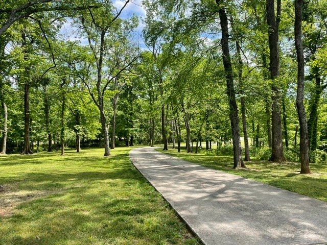 1023 Mount Olivet Rd, Hendersonville, TN 37075