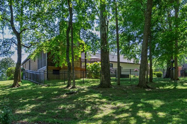 1023 Mount Olivet Rd, Hendersonville, TN 37075